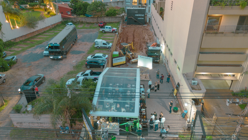Avanço da obra da Park Lofts Tower