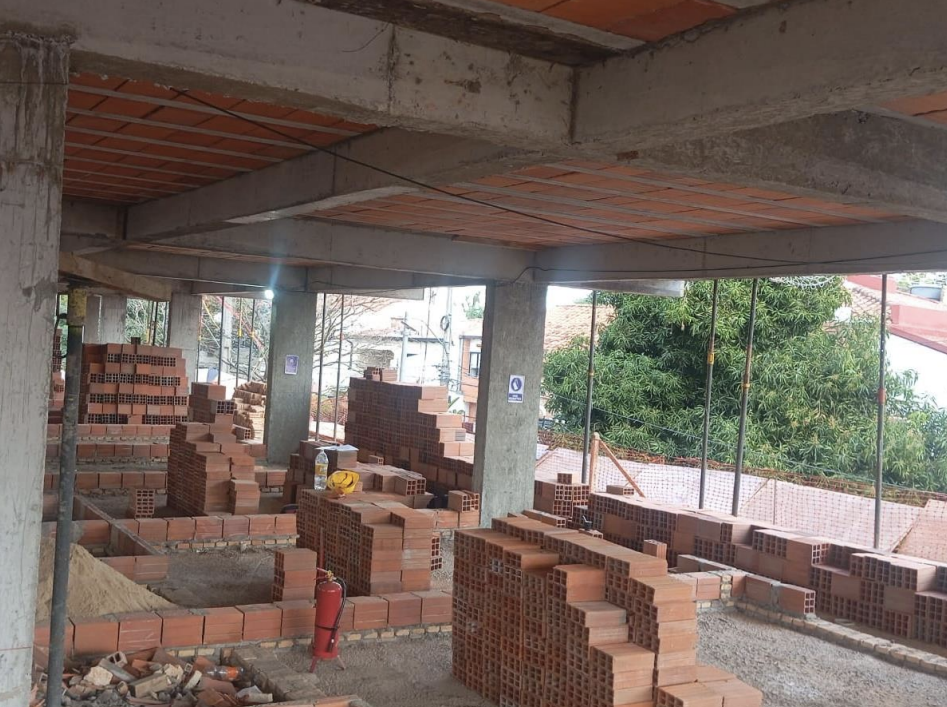 Mauerwerksarbeiten auf Level 2 von Residencias del Sol